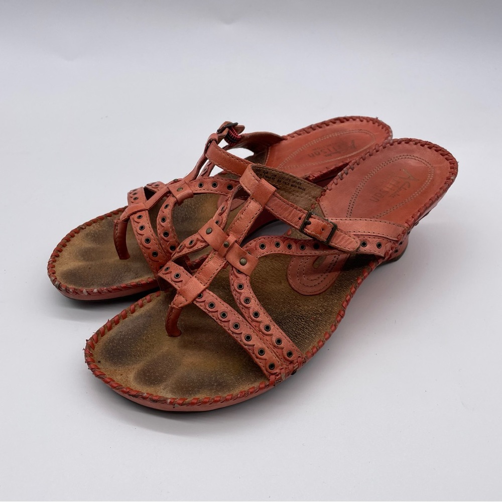 Clarks artisan orange wedge open toe sandals size 8.5 M slip on‎